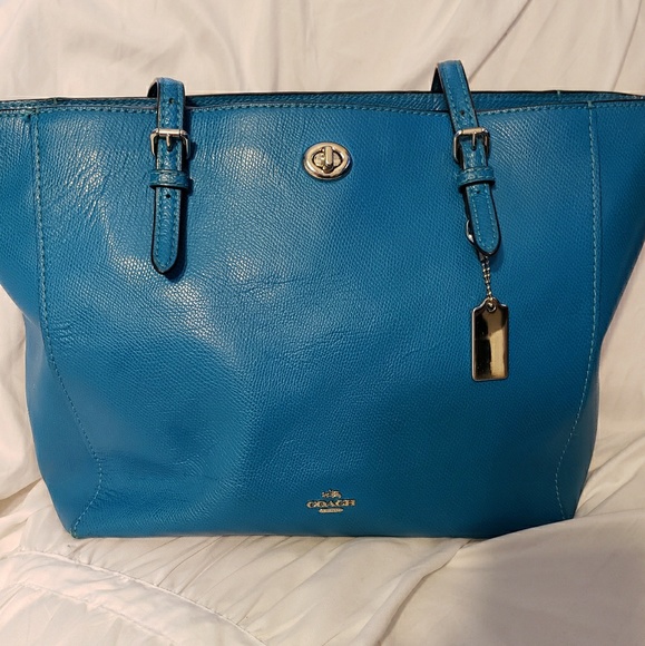 Teal colored Coach Tote with matching wristlet - Picture 2 of 8